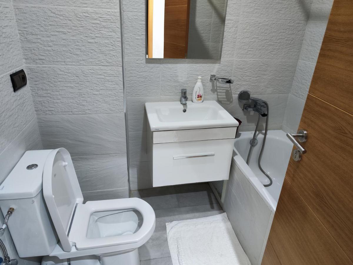 Les Belles Appartements Family Only Tangier Bagian luar foto